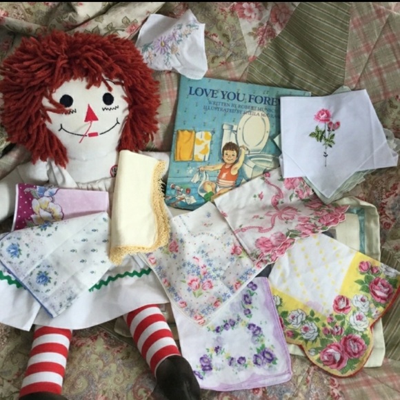 🌹 VANILLA & GOLD ROSES TABLECLOTH 68 X 50 - Picture 10 of 16